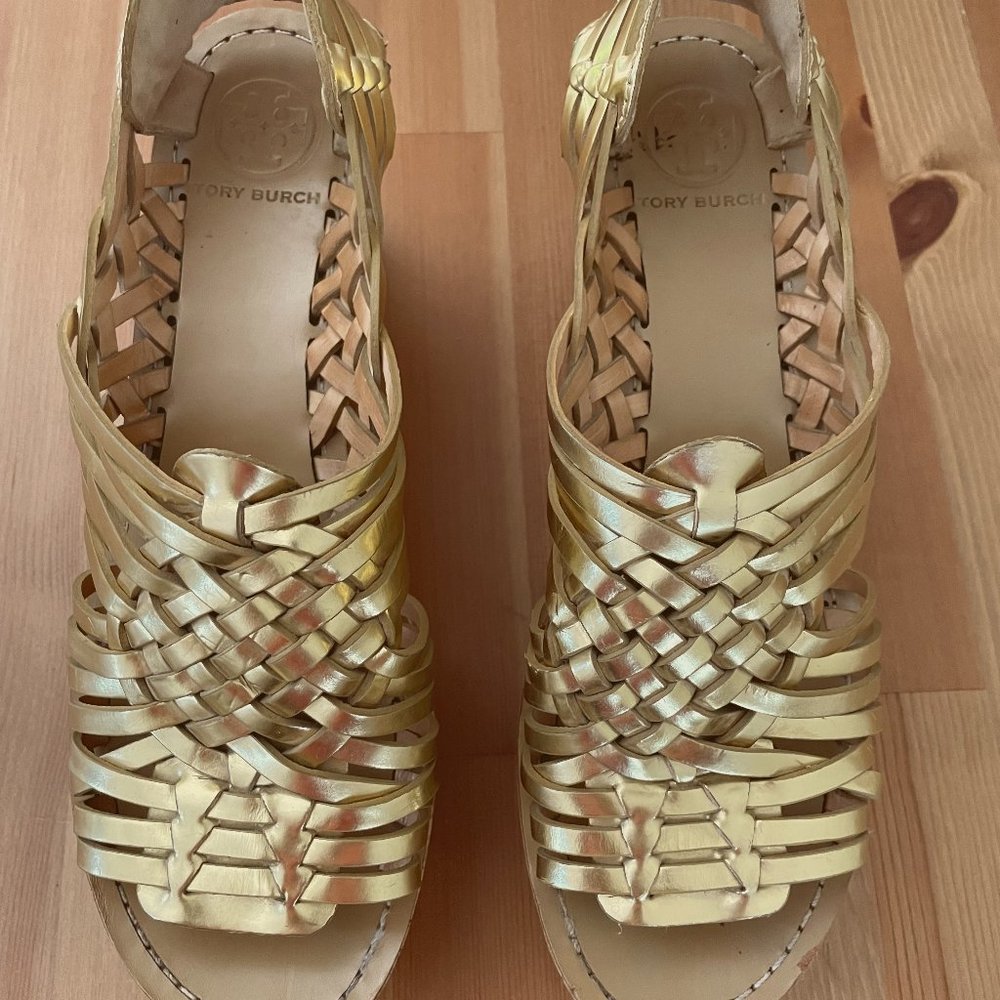 Like New Beautiful Tory Burch Gold Metallic Woven Leather Espadrilles Size 9